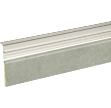 Plint van steen met aluminium profiel
