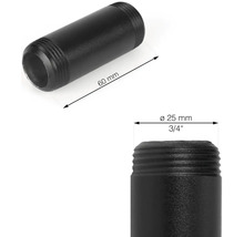 Zwarte draadnippelbuis met een lengte van 60 mm en een diameter van 25 mm