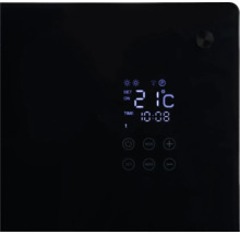 Bedieningspaneel van een verwarming met digitale temperatuur- en tijdweergave