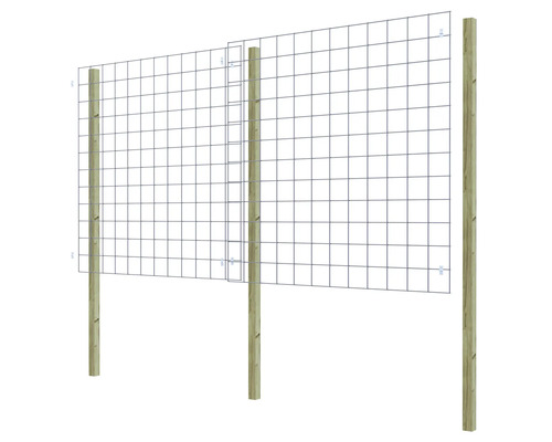 Klimrek met houten palen en draadgaas