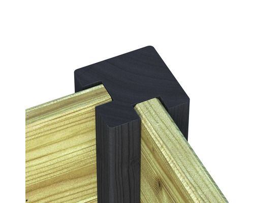 Hoek van een verhoogde tuinbak met hoekverbinding