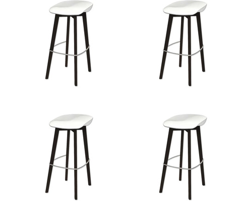 Vier barkrukken met voetsteun