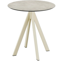 Ronde tafel met drie poten.