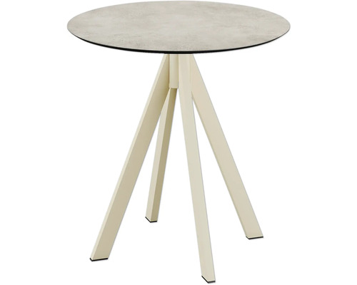 Ronde tafel met drie poten.