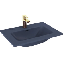 Wastafel van sanitair keramiek met kraan