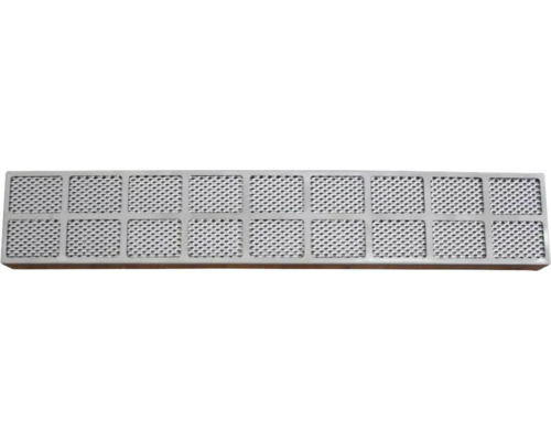 Metalen ventilatierooster met rechthoekige openingen