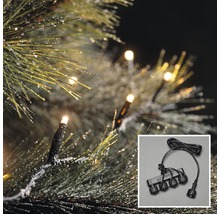 Lichtsnoer met warmwitte lampjes op een kerstboom