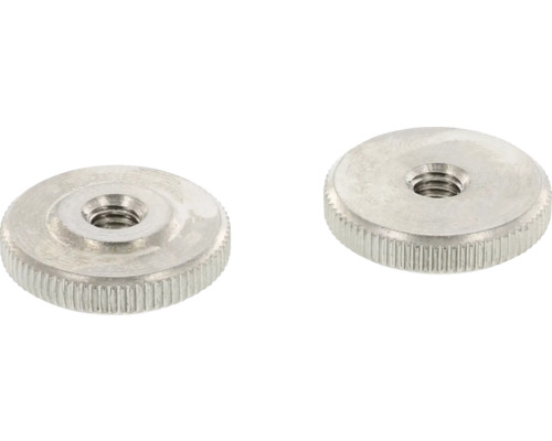 Twee metalen kartelmoeren