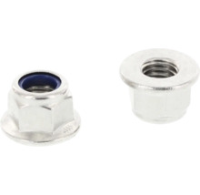 Twee metalen flensmoeren