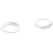 Twee metalen veerringen