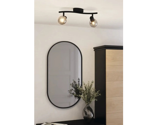 Plafondlamp met twee lampen en een spiegel