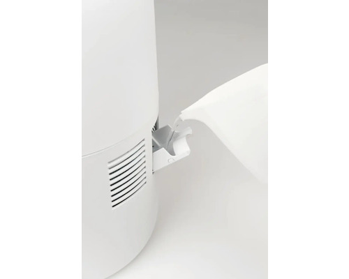 Luchtbevochtiger wordt gevuld met water