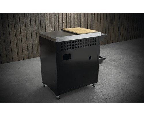 Zwarte grilltafel met roestvrijstalen blad en houten snijplank