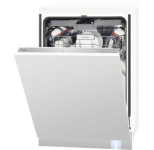 Geopende Amica vaatwasser met vaat