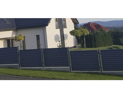 Kunststof privacyscherm voor een woonhuis