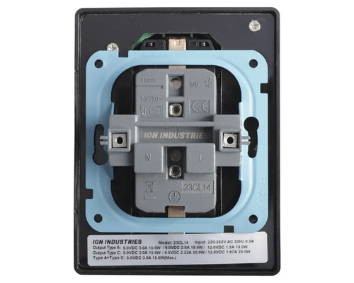 Achterkant van een Ion Industries wandcontactdoos