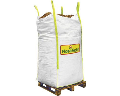 Een grote zak met houtsnippers op een pallet, FloraSelf Logo
