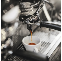 Espressomachine bij het bereiden van een espresso