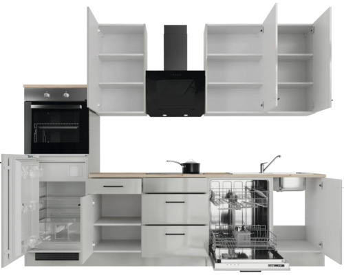 Volledige keuken met apparatuur, inclusief koelkast, oven, vaatwasser en afzuigkap.