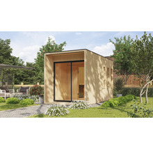 Moderne houten sauna met schuifdeur in de tuin