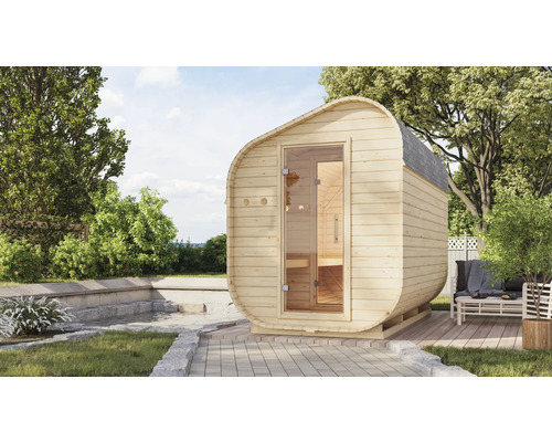 Houten barrelsauna met glazen deur buiten