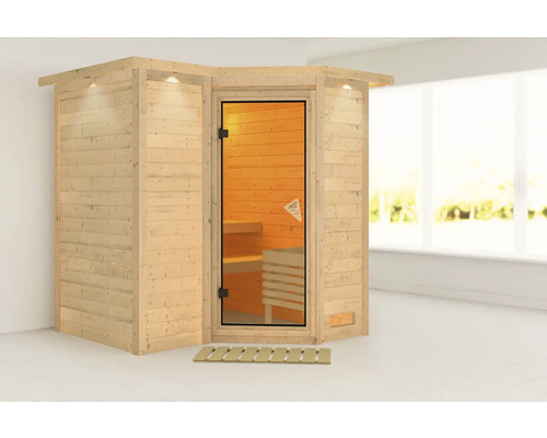 Houten sauna met glazen deur en interieurverlichting