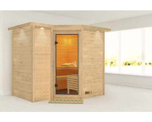 Houten hoeksauna met glazen deur en binnenverlichting