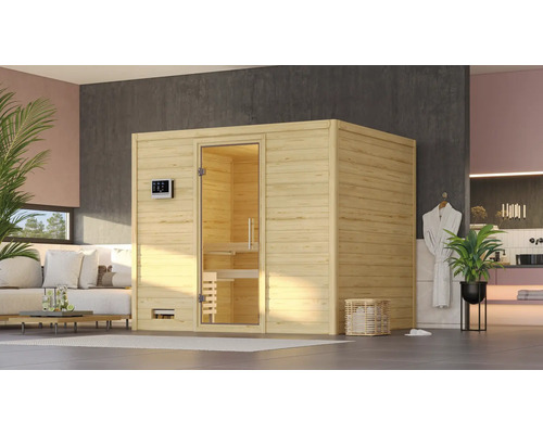 Houten sauna met glazen deur in een heldere kamer