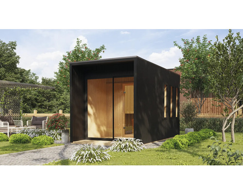 Moderne tuinsauna met houten bekleding en schuifdeur in een groene tuin