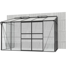 Kas met transparante wanden en dakramen