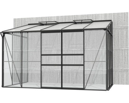 Kas met transparante wanden en dakramen