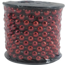Spoel met rode kralenketting voor decoraties
