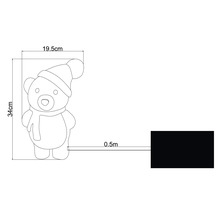Afbeelding van een teddybeer met muts en sjaal met de afmetingen 34 cm hoog en 19,5 cm breed