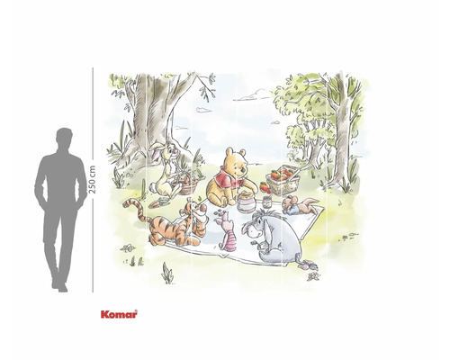 Komar Winnie de Poeh muurschildering met Winnie de Poeh en zijn vrienden die picknicken