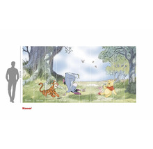 Winnie de Poeh muurschildering met Winnie de Poeh, Knorretje, Teigetje en Iejoor voor een boomlandschap