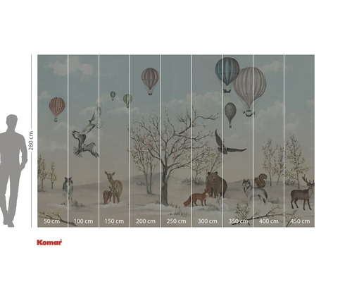 Fotobehang met bosdieren en luchtballonnen in een winterlandschap