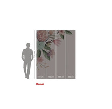 Komar fotobehang met bloemmotief en maataanduidingen.