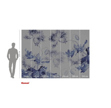 Behang met bloemmotief en maatindicaties