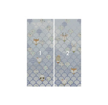 Tweeledige muurschildering met dierenmotieven en vissenschubbenpatroon