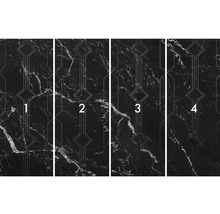 Vliesbehang met marmerstructuur en geometrische patronen, vier banen naast elkaar.