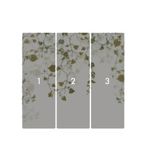 Driedelig fotobehang met vallende bladeren.