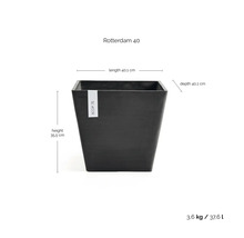 Vierkante Ecopots Rotterdam 40 bloempot. Hoogte 35,5 centimeter, lengte 40,1 centimeter, diepte 40,1 centimeter. Inhoud 37,6 liter.