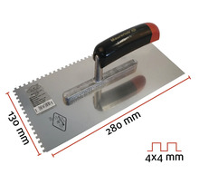 Tandspatel met afmetingen 280 bij 130 millimeter en een vertanding van 4 bij 4 millimeter.