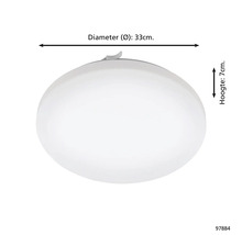 Plafondlamp met een diameter van 33 centimeter en een hoogte van 7 centimeter.
