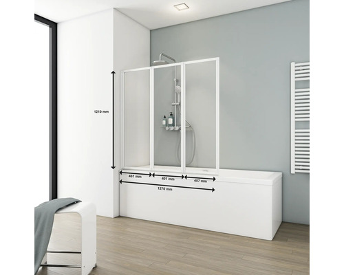 Badwand met drie elementen gemonteerd op bad.